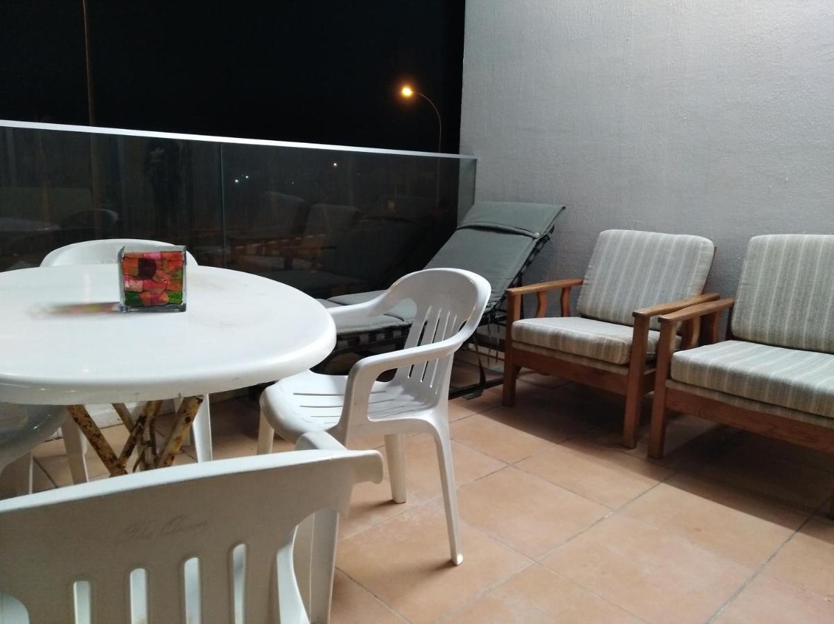 Larnaca, Pervolia 1 Bedroom Seaside Apartment Ngoại thất bức ảnh